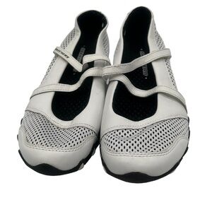 Skechers White Black Active Sightsee Bikers Sneakers Size 6 Girl's